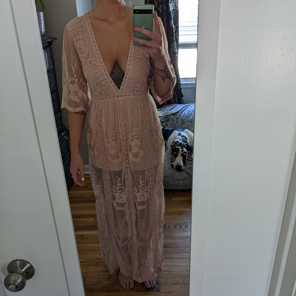 Blush maxi lace dress - Picture 3 of 4